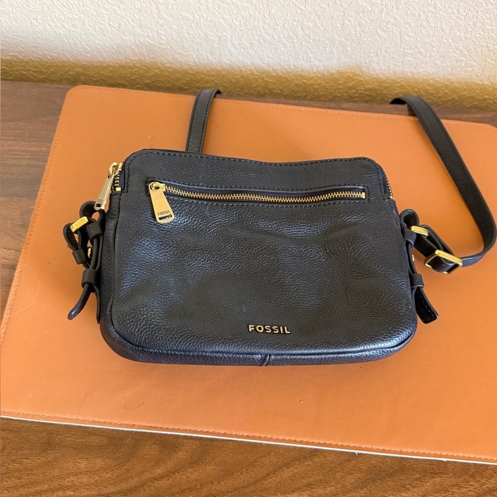 Fossil Piper Black Leather Crossbody Bag with Gold Accents